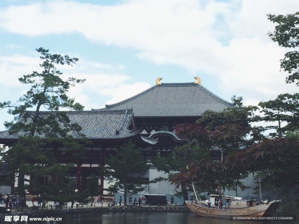 古風(fēng)建筑旅游旅行背景海報素材