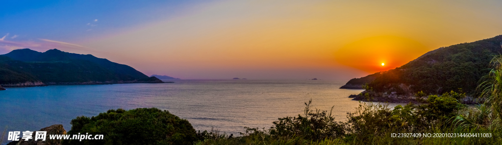 海上日出