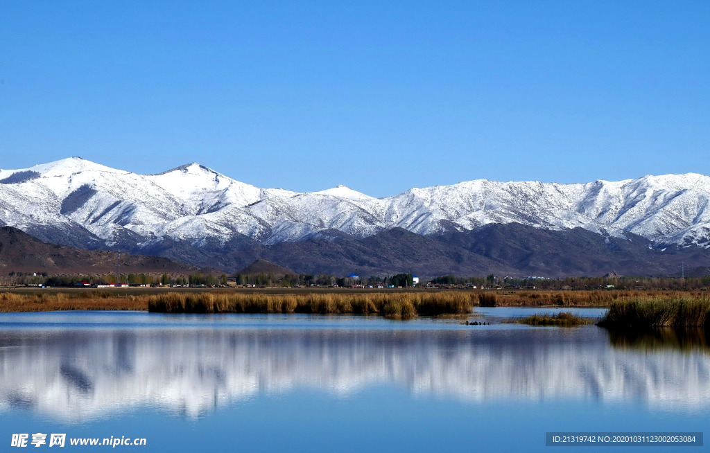 雪山美景