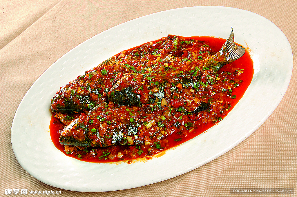 家常菜家常鯽魚