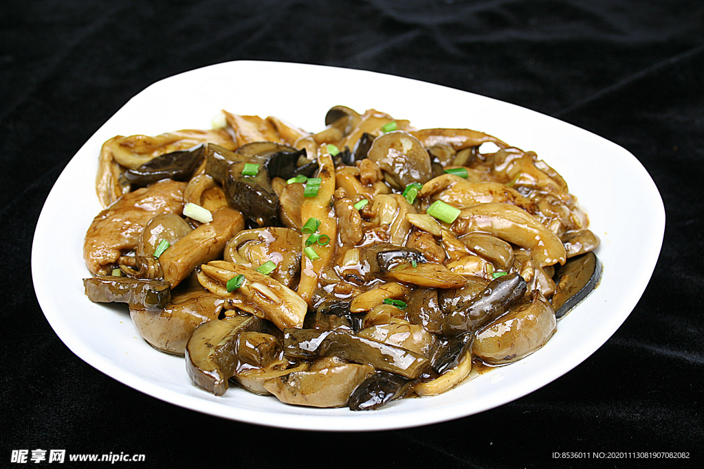 家常菜野山菌炒肉