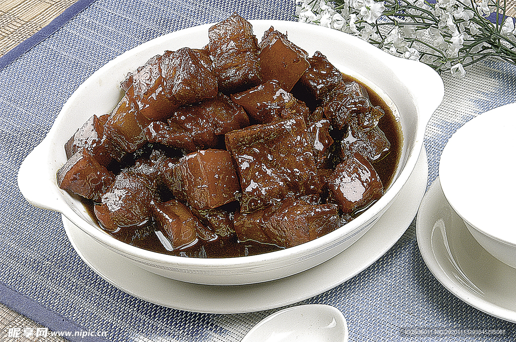 家常菜白鲞燜肉