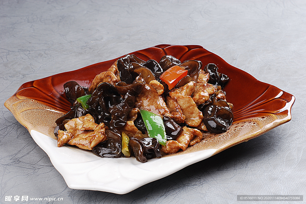 豫菜木耳肉片