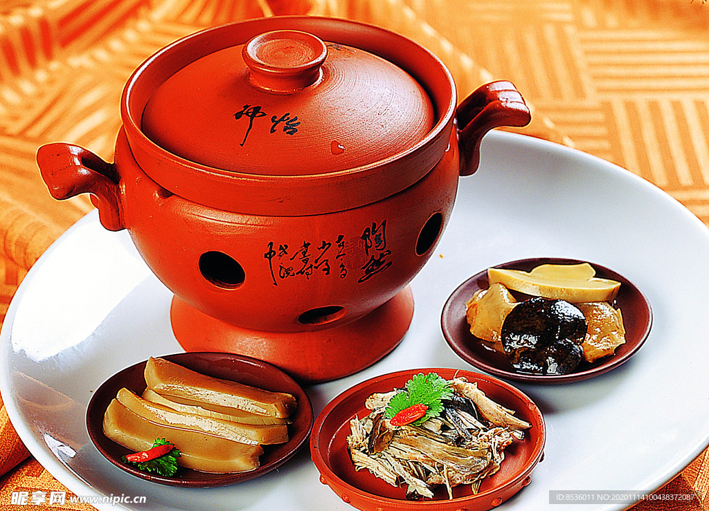 豫菜濃湯山珍黑鳳凰