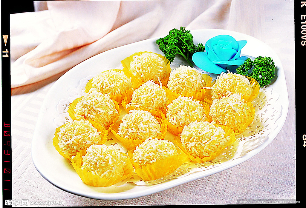 豫菜糯米雪絨球