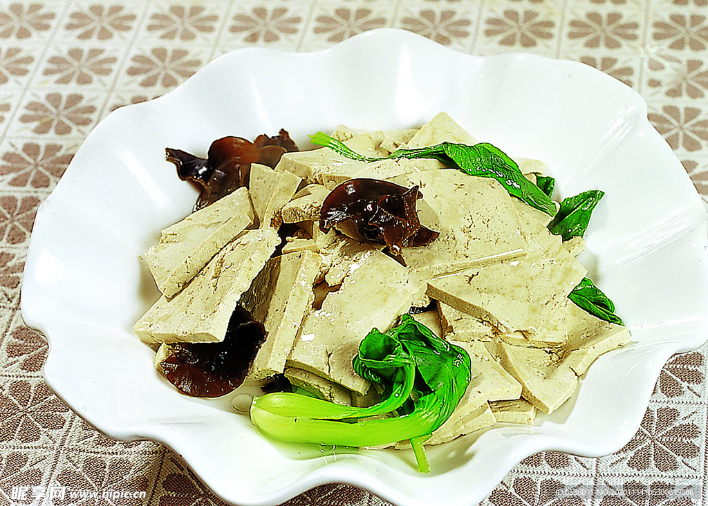 豫菜燒黑豆腐