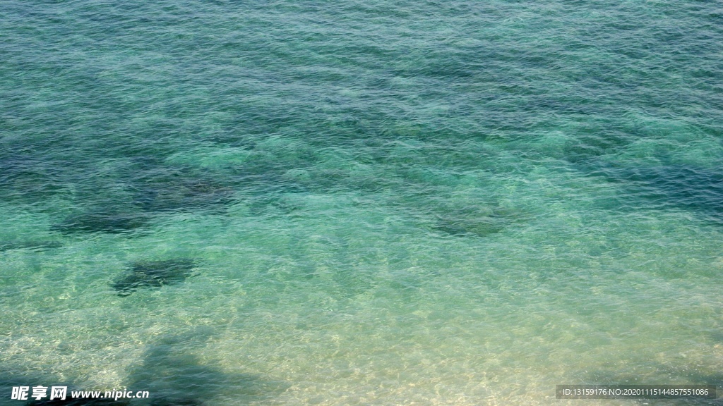 碧绿的海水背景素材