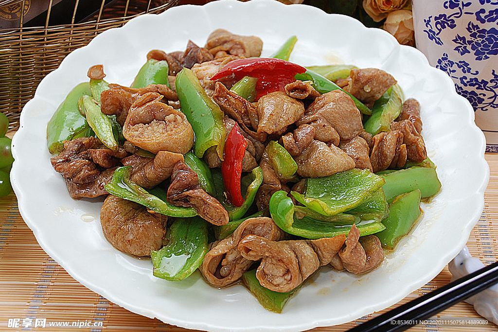 東北菜手撕椒肥腸