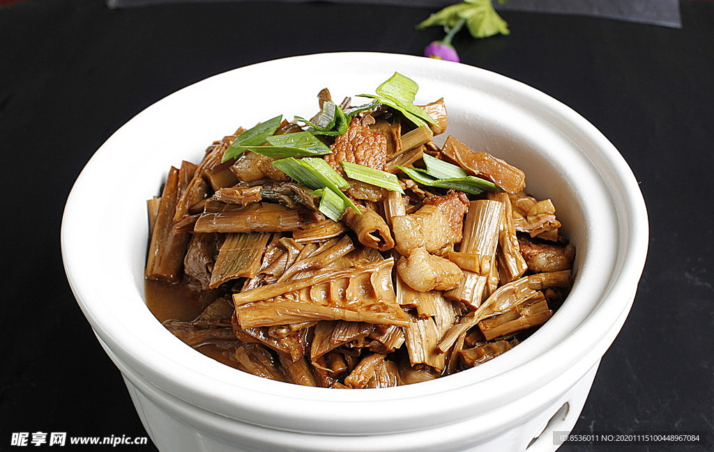 滬菜油燜春筍