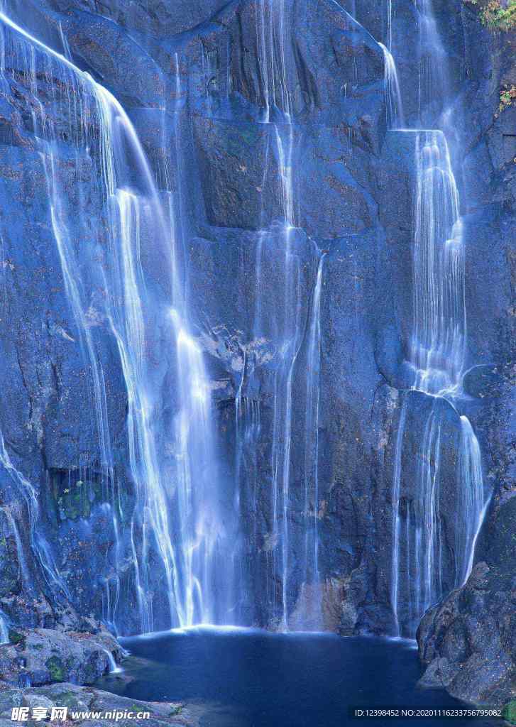 山水瀑布美景摄影