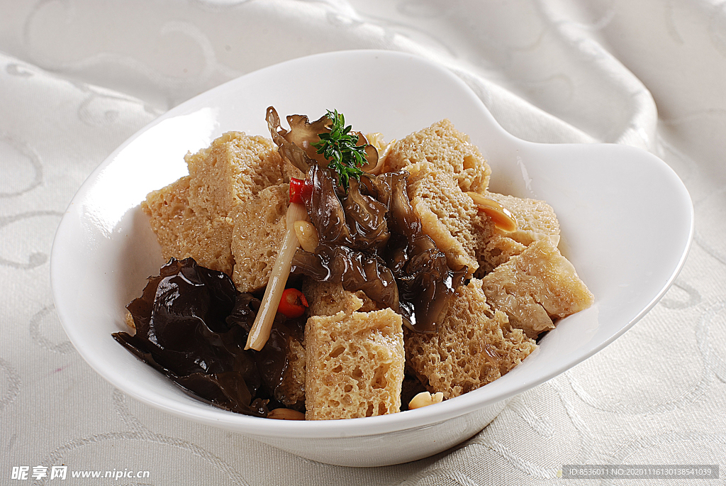 淮揚(yáng)菜四喜烤麩