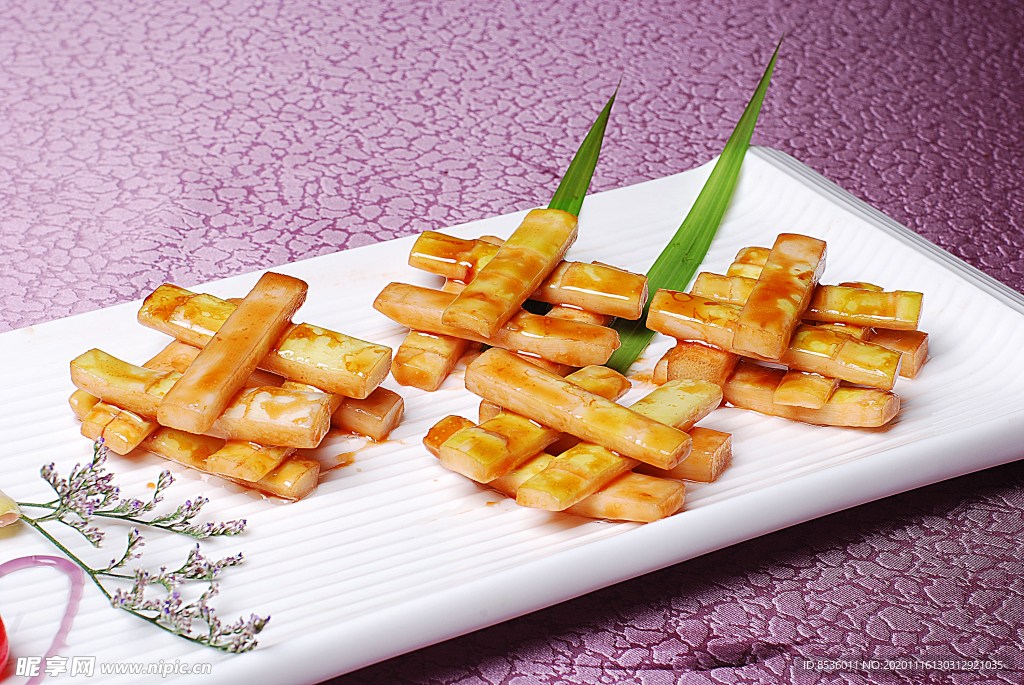 淮揚(yáng)菜蘇杭油悶筍