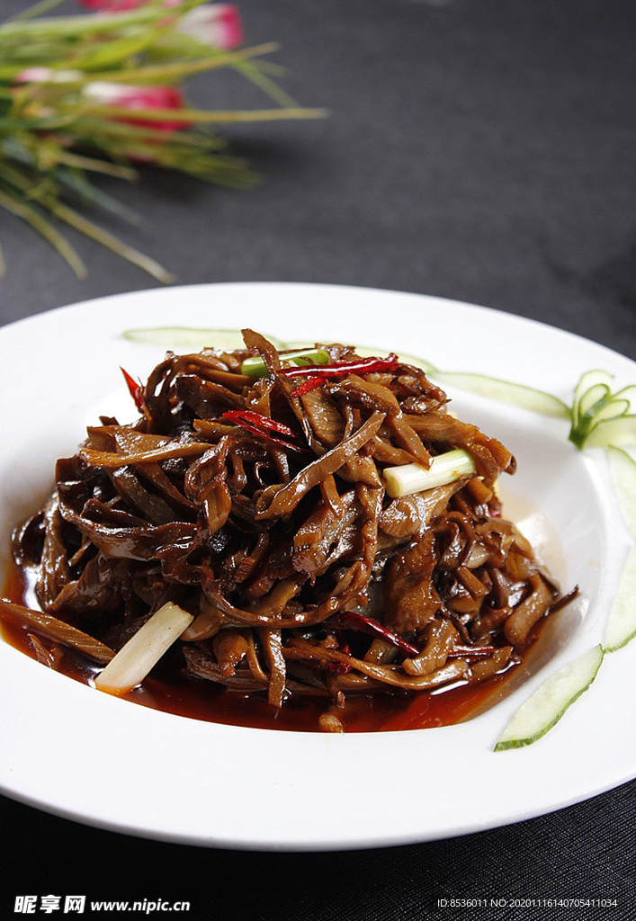 淮揚(yáng)菜油燜煙筍