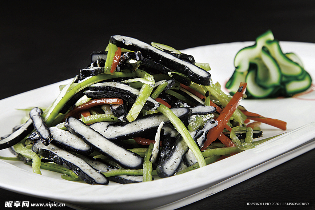 特色菜青椒炒臭干