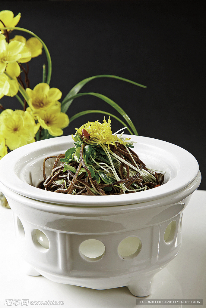 浙菜香椿芽拌黑干絲