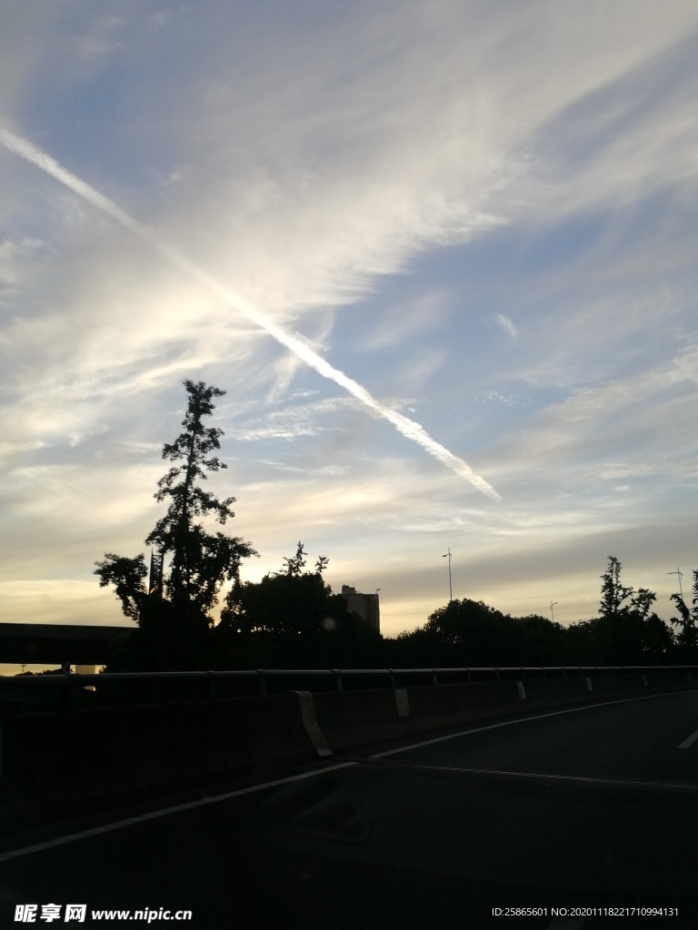 傍晚天空