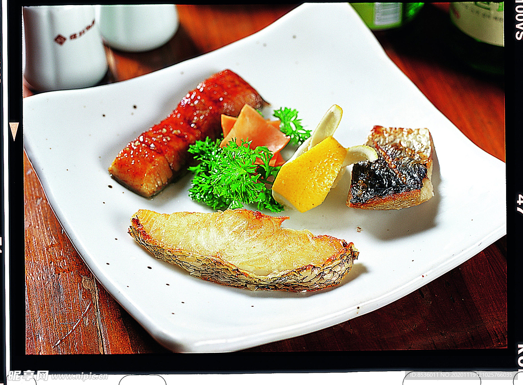 烤魚三鮮