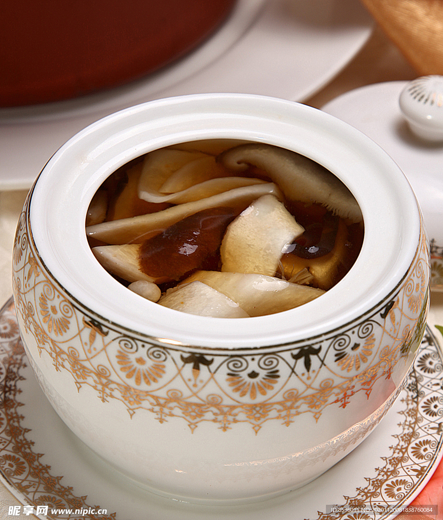 瓦罐菌湯