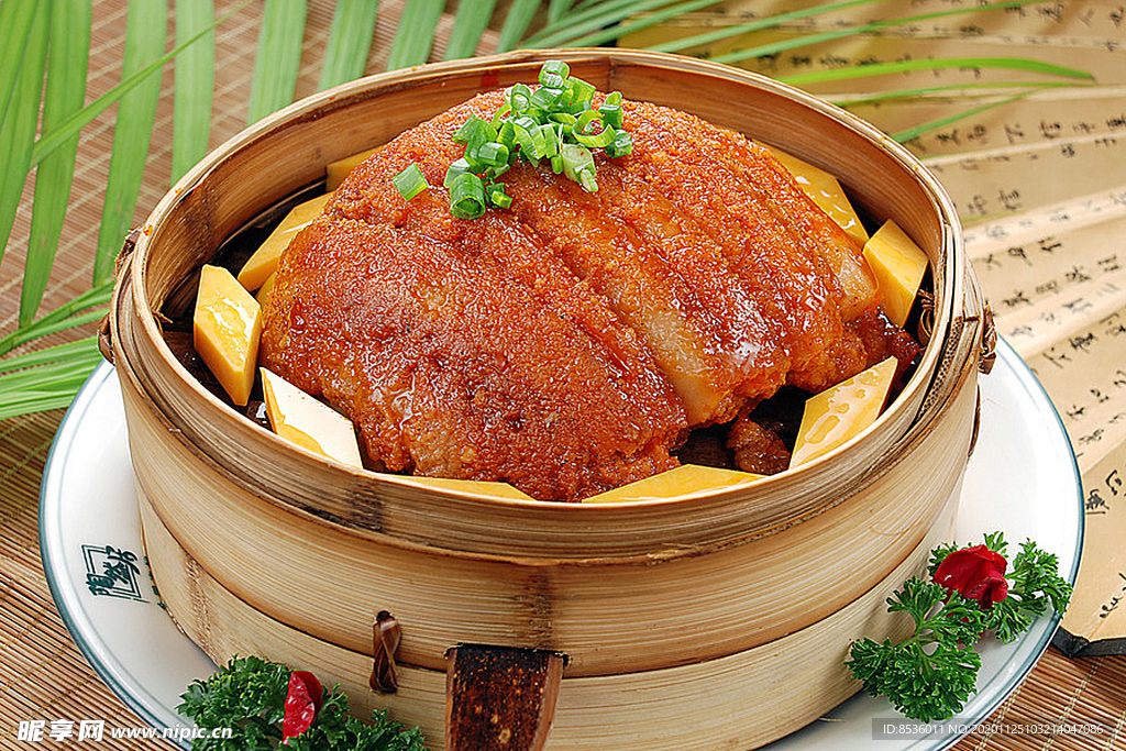 清蒸金瓜墩墩肉