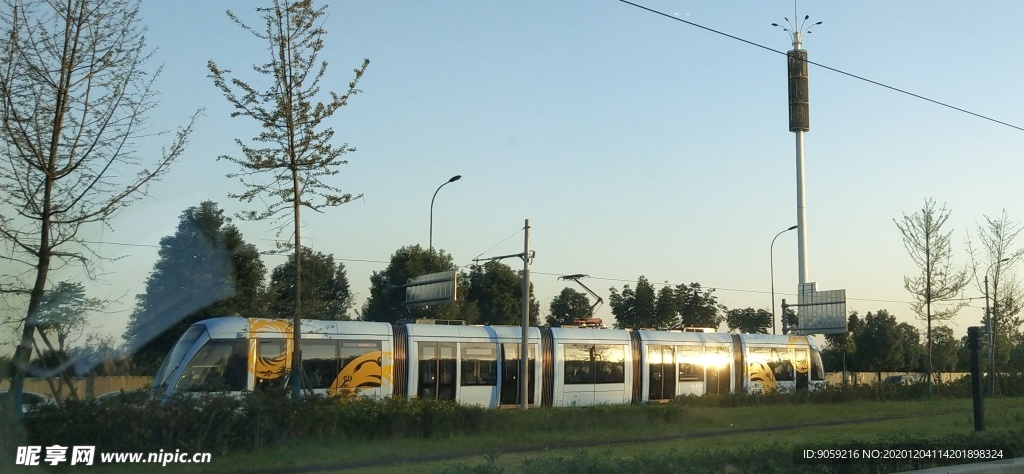 成都磁懸浮車