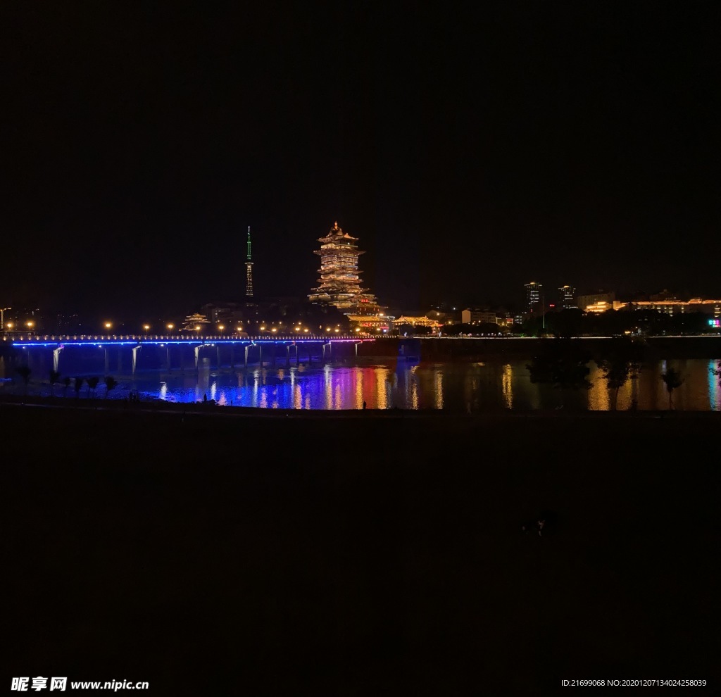 越王楼夜景