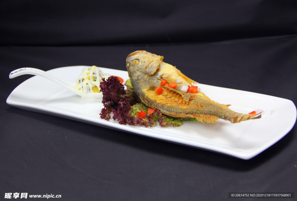 美食油炸魚