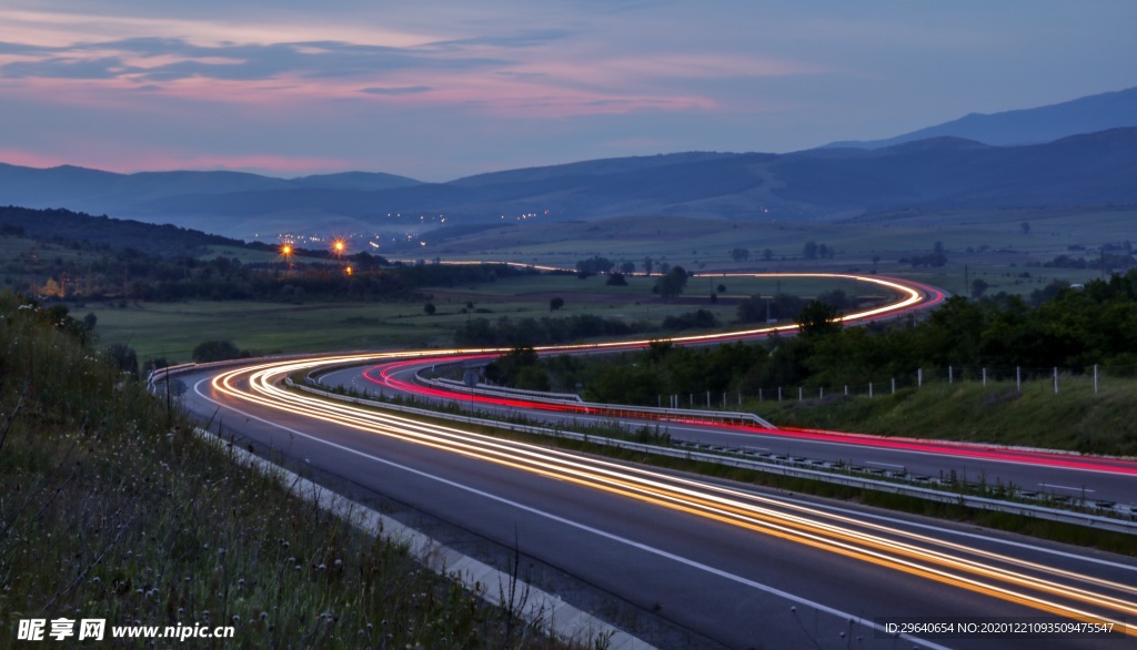 道路夜景