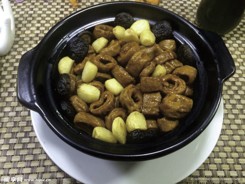 五香大腸煲
