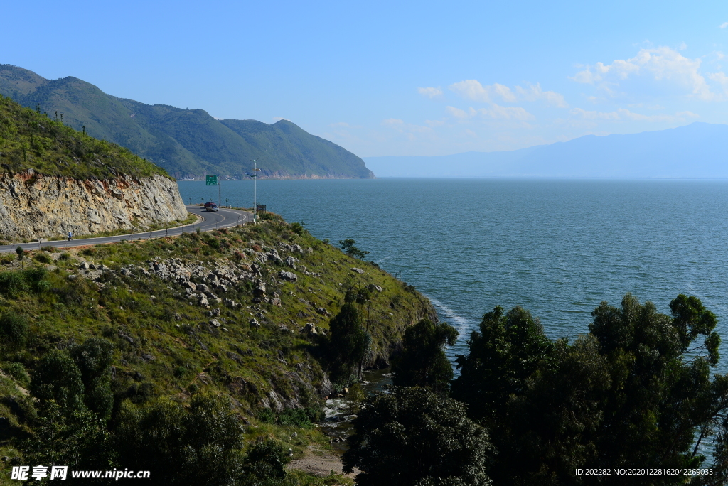 大海藍(lán)天洱海