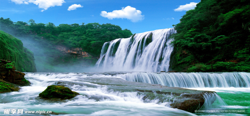 山水瀑布