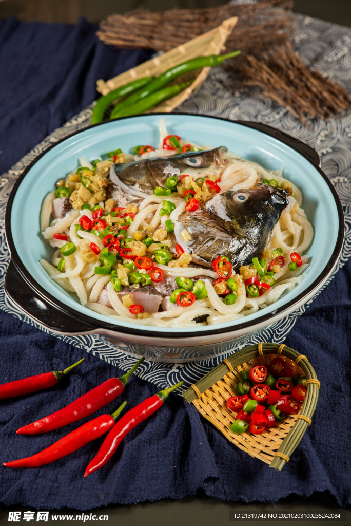 美食剁椒魚頭攝影圖