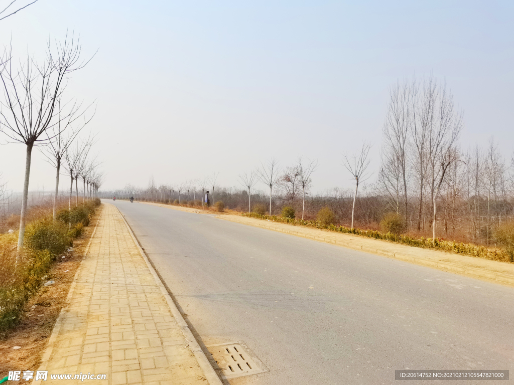 空蕩蕩的道路風(fēng)景