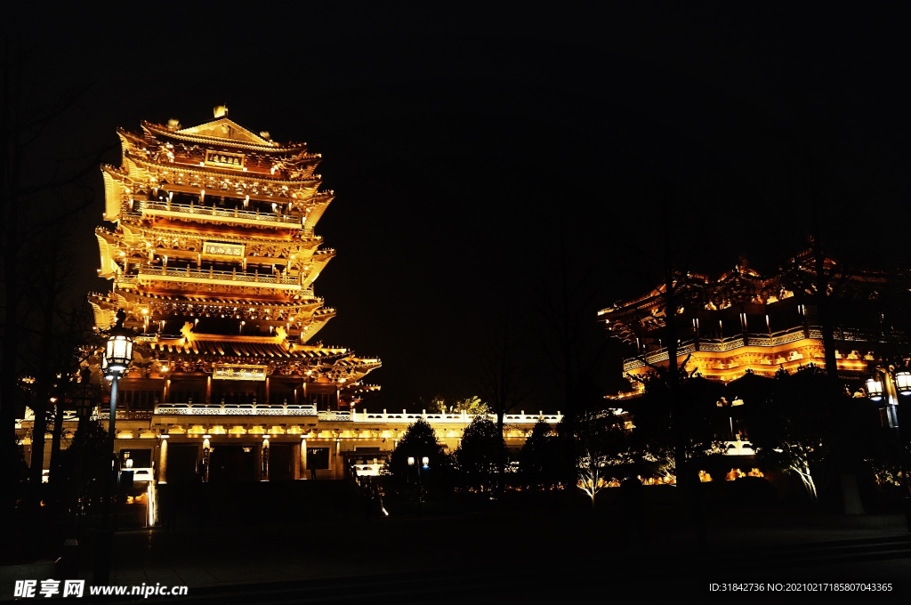 超然樓夜景