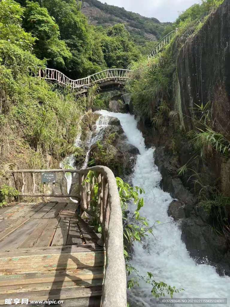 小橋流水