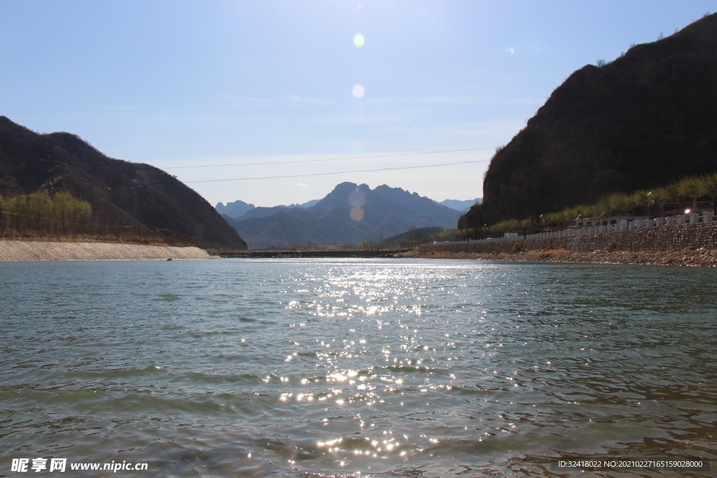 山与水