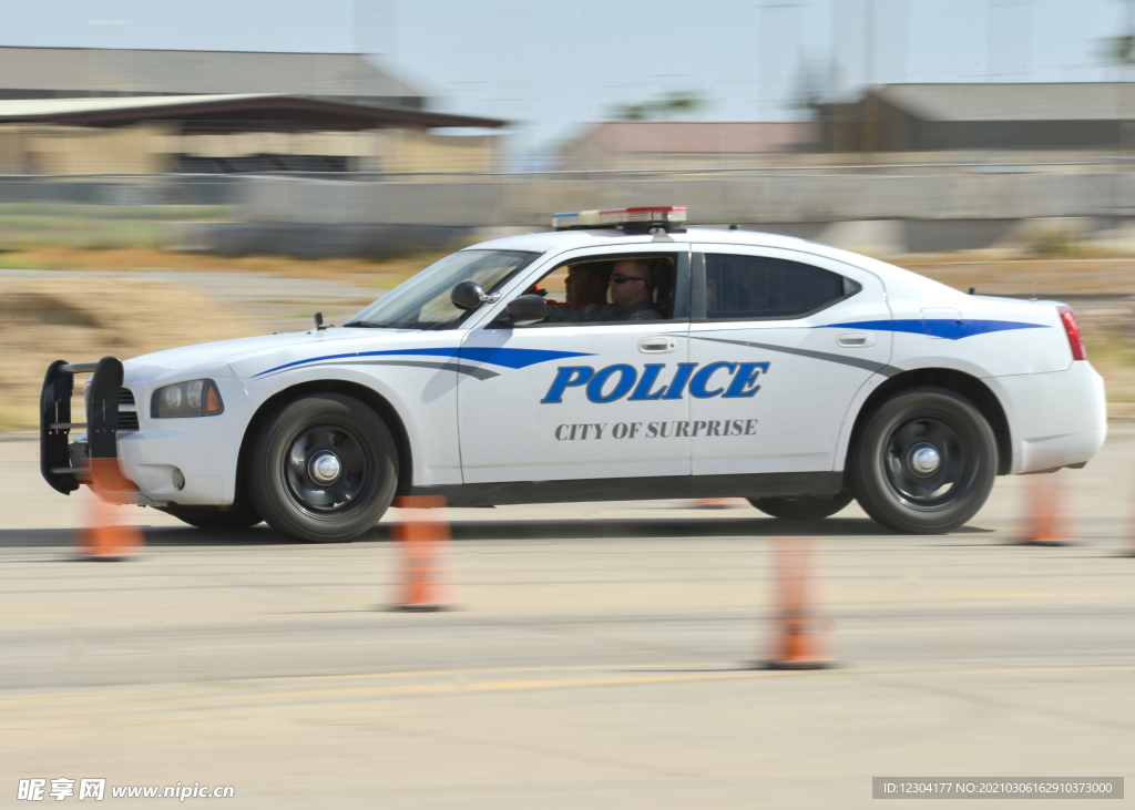 警車