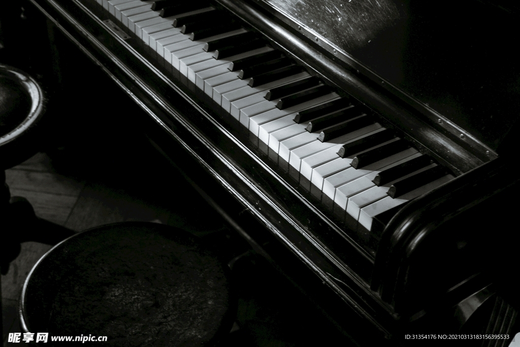 黑白图 钢琴
