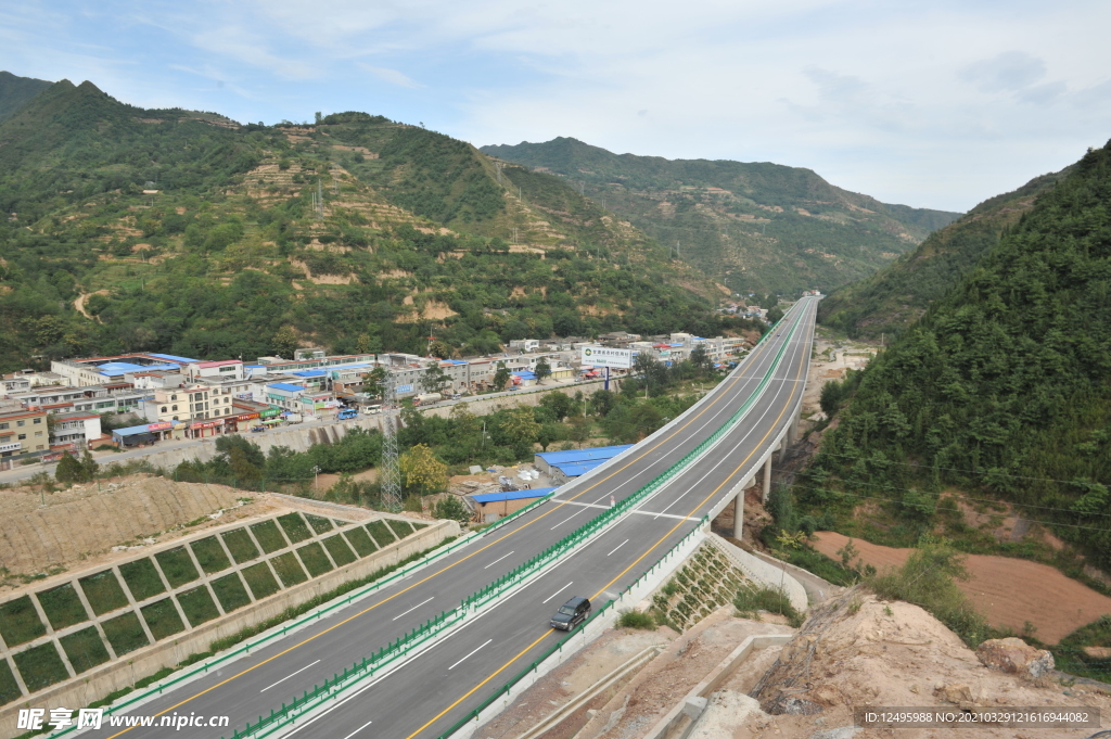 十堰至天水高速公路（甘肅段）