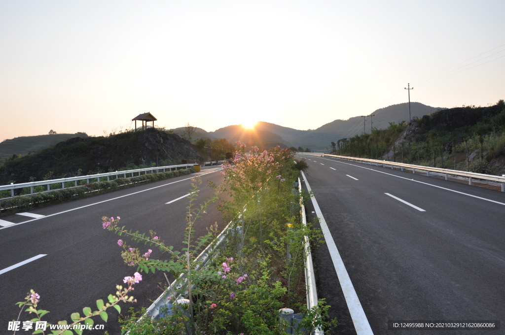 重慶萬(wàn)達(dá)高速公路