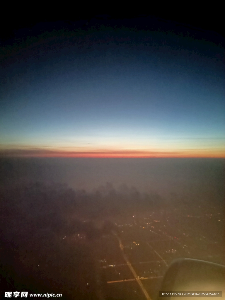 飛機 夜空