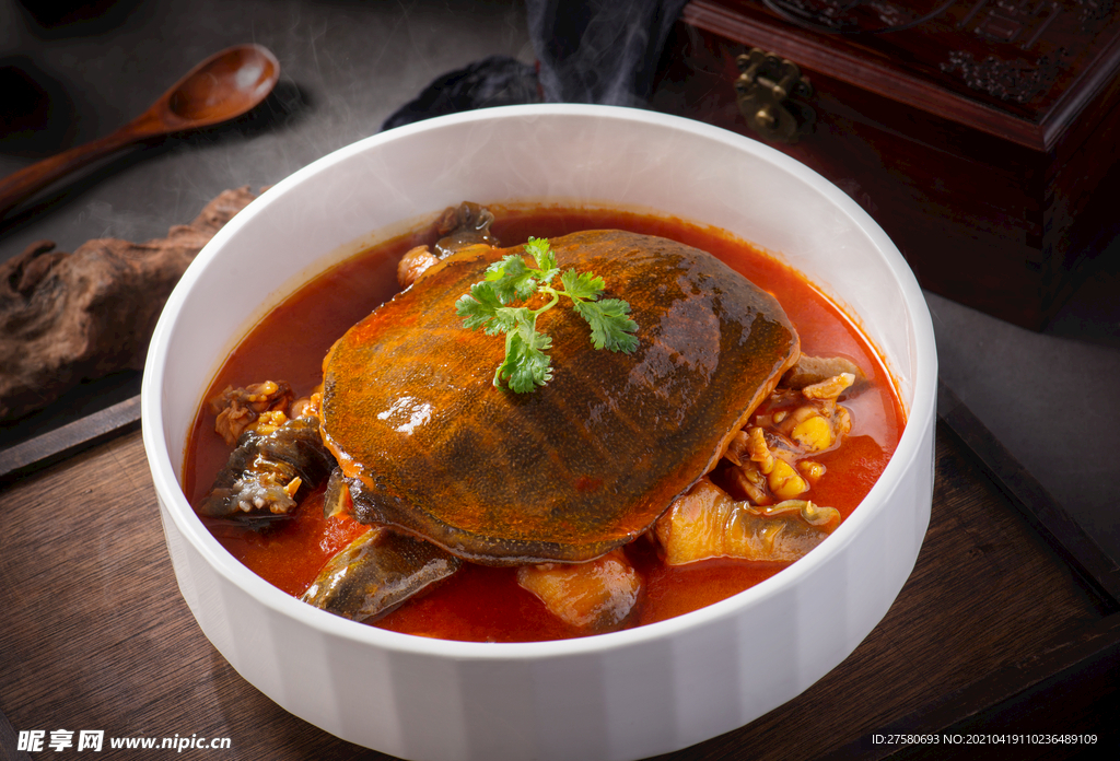 红汤炖甲鱼