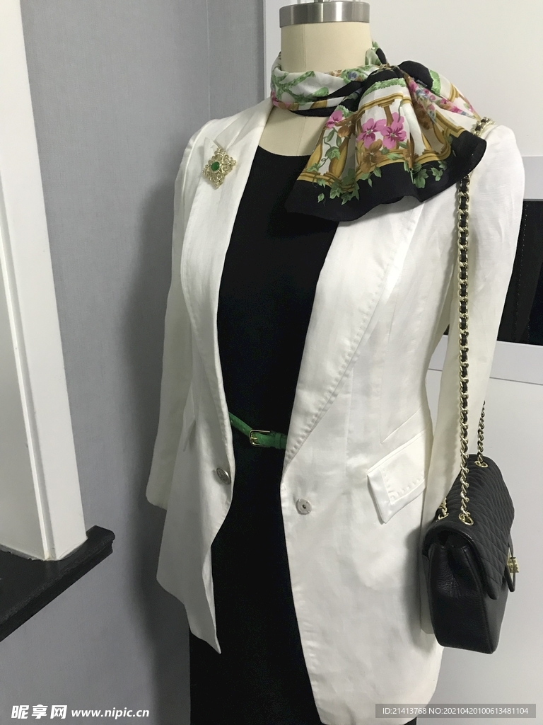 精品服飾穿搭