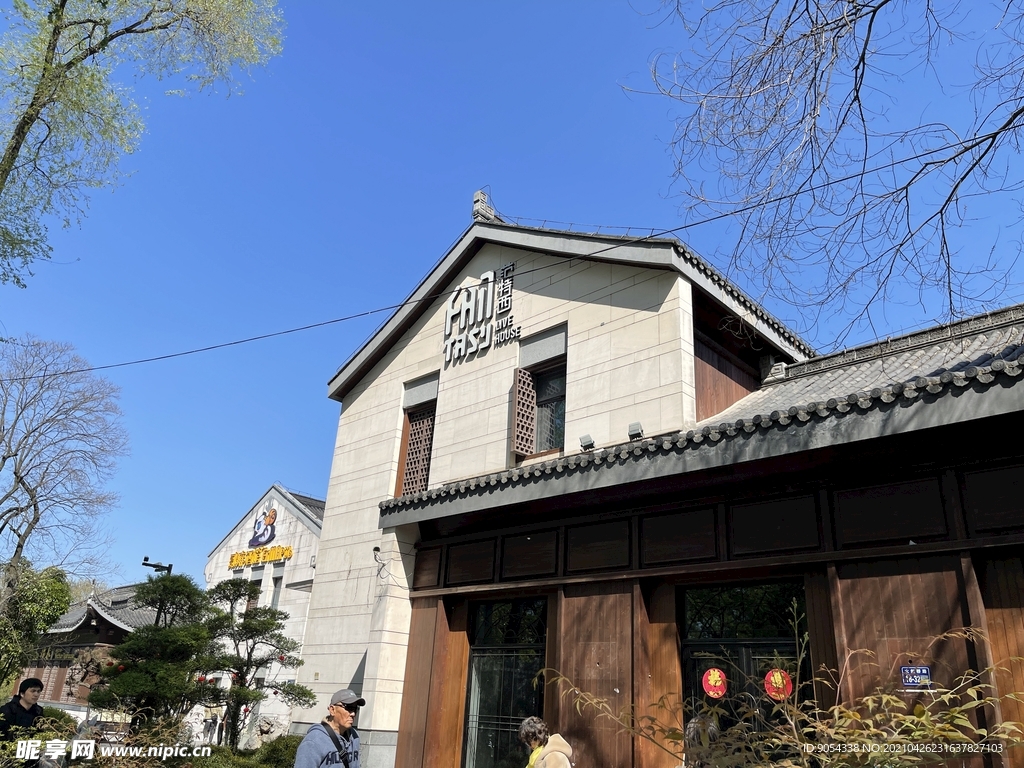 揚州 建筑 藍天  樹  旅游