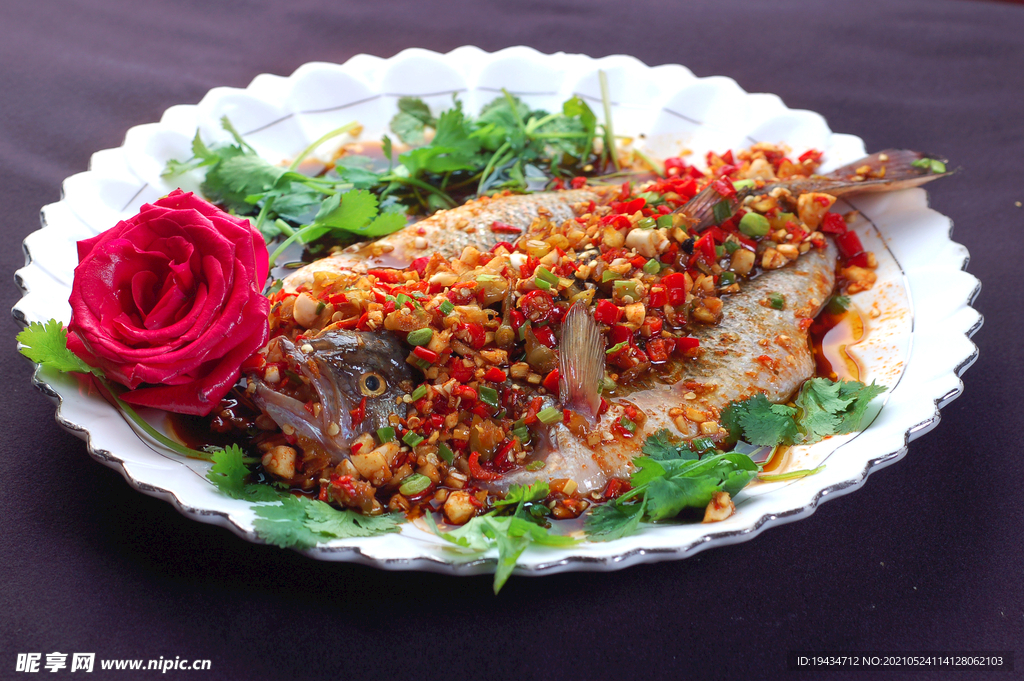 鮮辣鱸魚(yú)