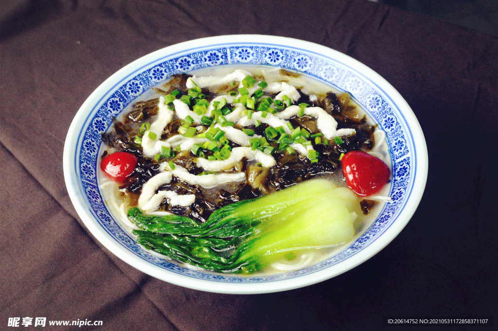 酸菜肉絲面