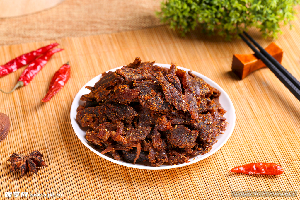 盤子里的牛肉干