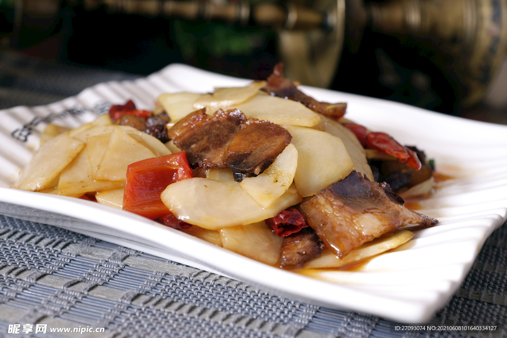 土豆炒豬肉