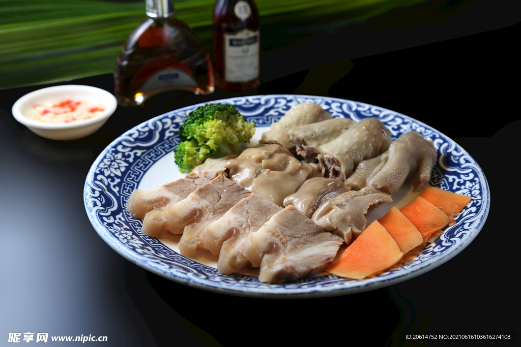 營養美味的鹵水拼盤