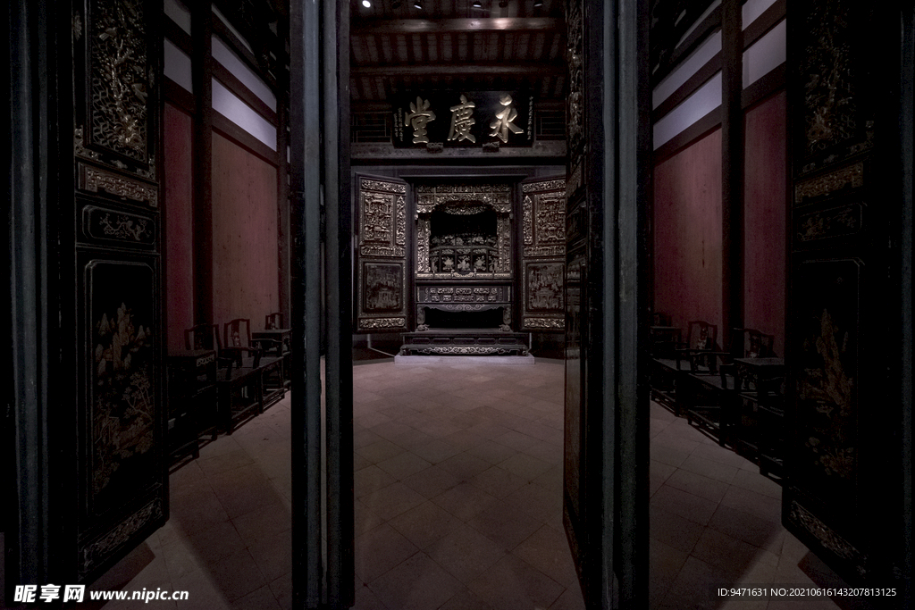 【廣東省博物館】金漆木雕大神龕