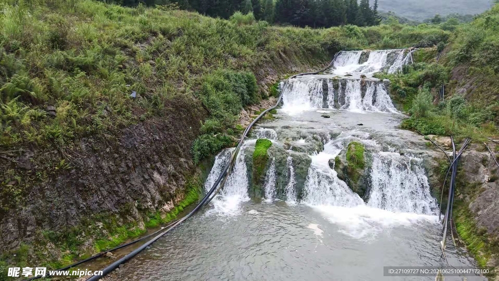 河流